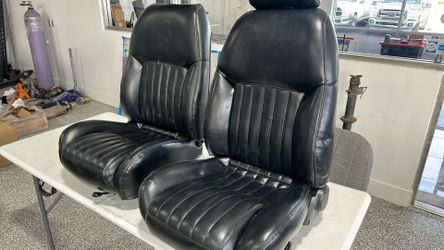 Bucket Seats Power Work Well Ford Mustang