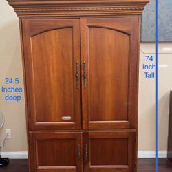 📦 Vintage Beautiful Cabinet for Sale – Excellent Condition!  ✨ 