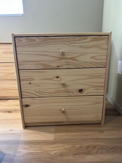 Ikea 3 drawer dresser