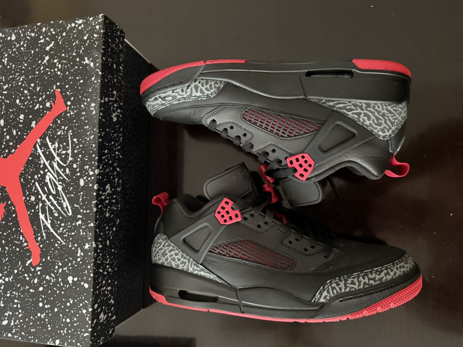 Jordan Spizike Low