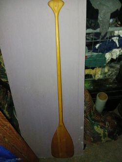 Canoe paddle