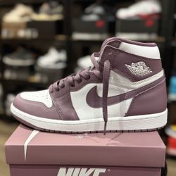 Air Jordan 1 High Mauve Size 9.5M