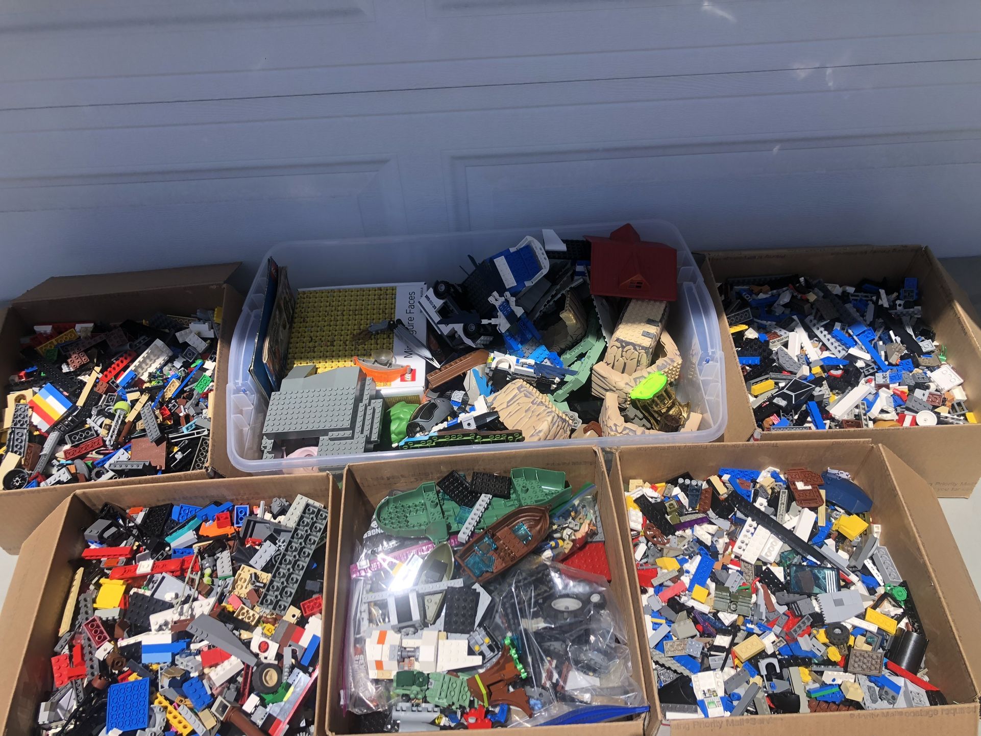 6 Lots Of Bulk LEGOS