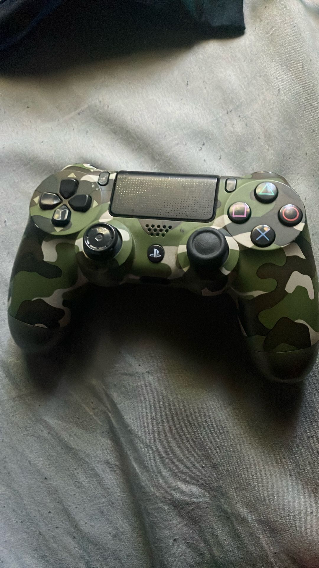 PS4 Controller