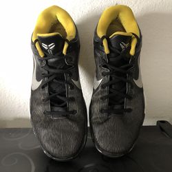 Nike Zoom Kobe 7 Supreme