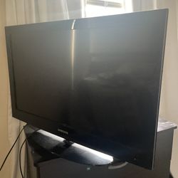 35 Inch SAMSUNG TV