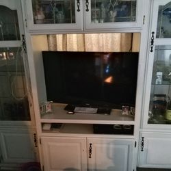 TV Armoire 