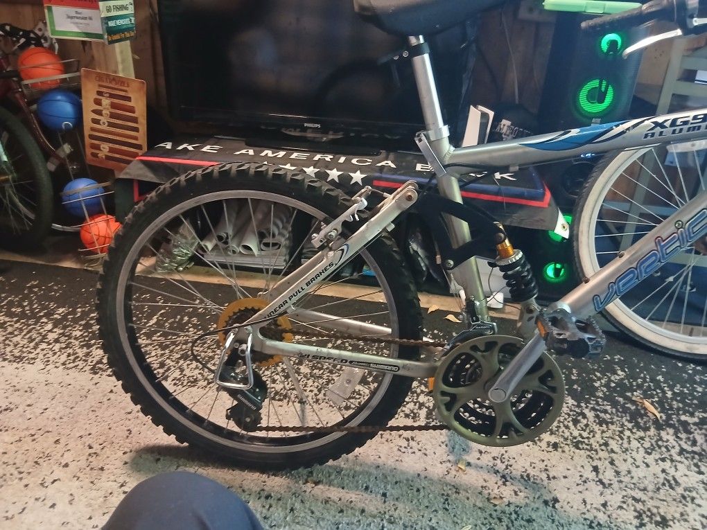 Xg9000 Aluminum Mountain Bike