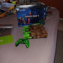 Minecraft XBox OneS W Controller And BOX