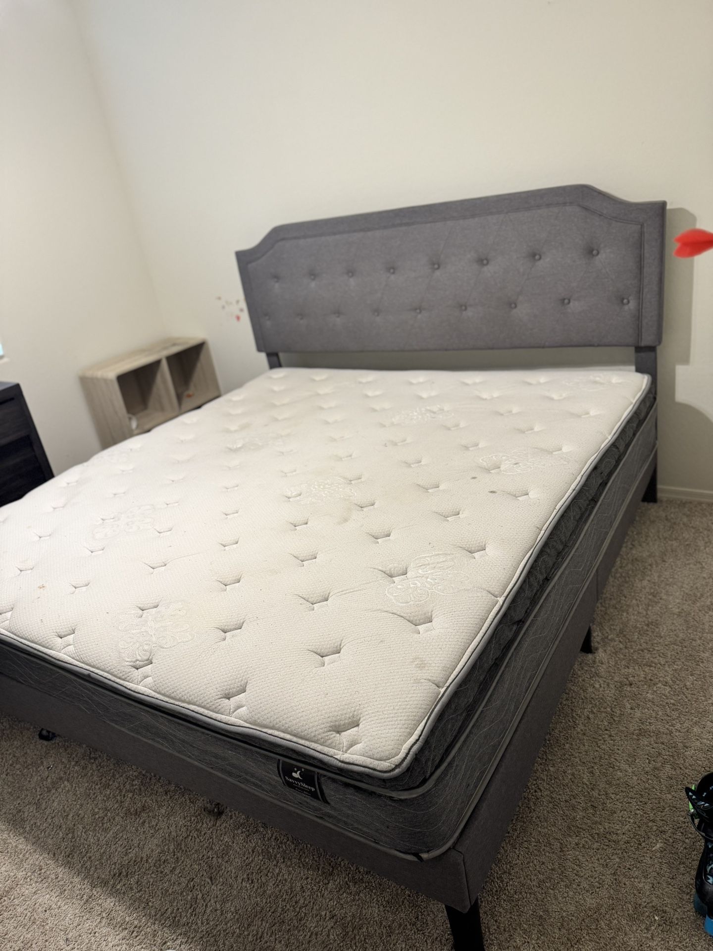 King Bed With Mattress