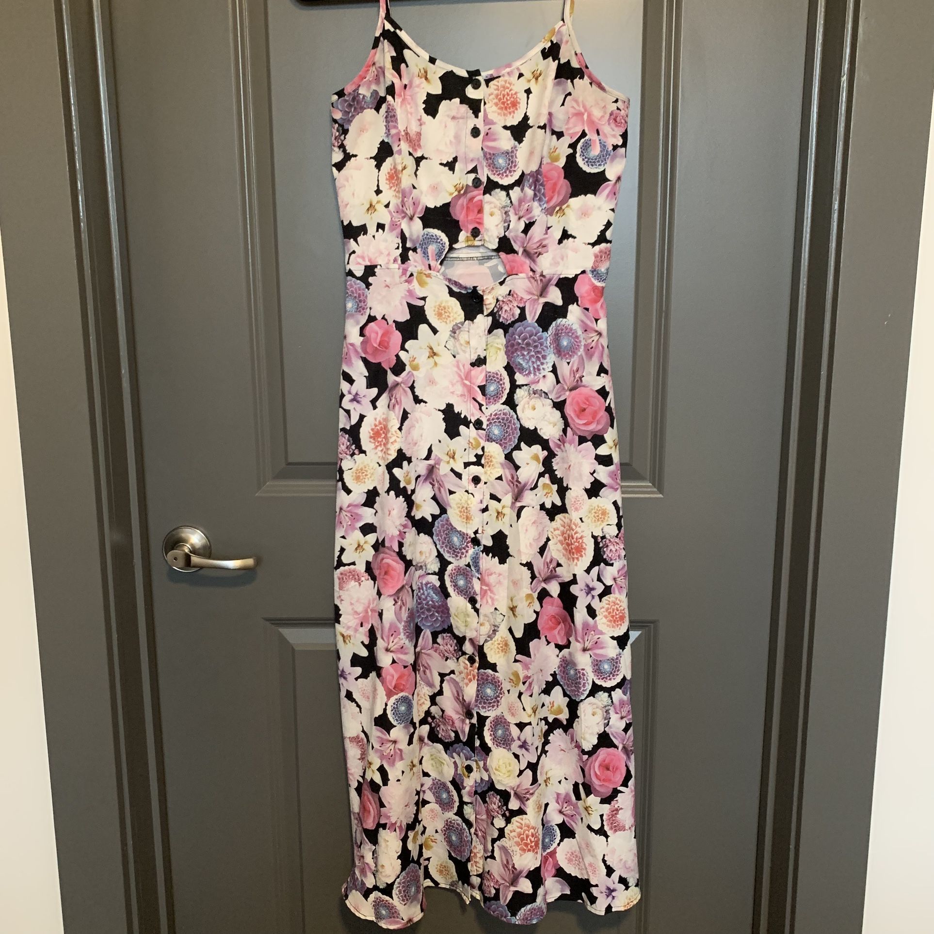 Purple & Black Flower Maxi Dress size small by Kensie