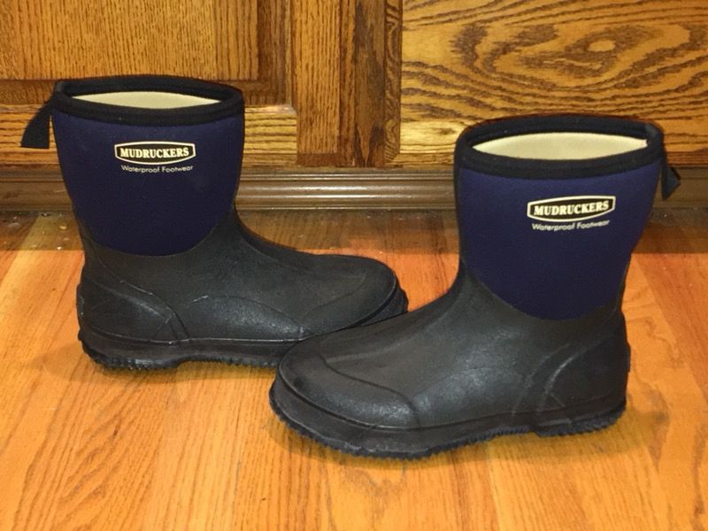 MUDRUCKERS WATERPROOF WINTER RAIN SNOW BOOTS SIZE 7 WOMEN - 6 MEN - SUPER NICE!