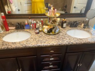 Bathroom granite countertop