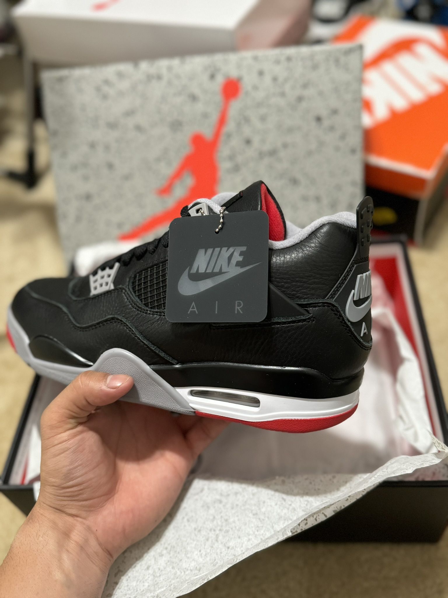 Jordan 4 Retro