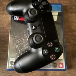 PS4 (1TB) 