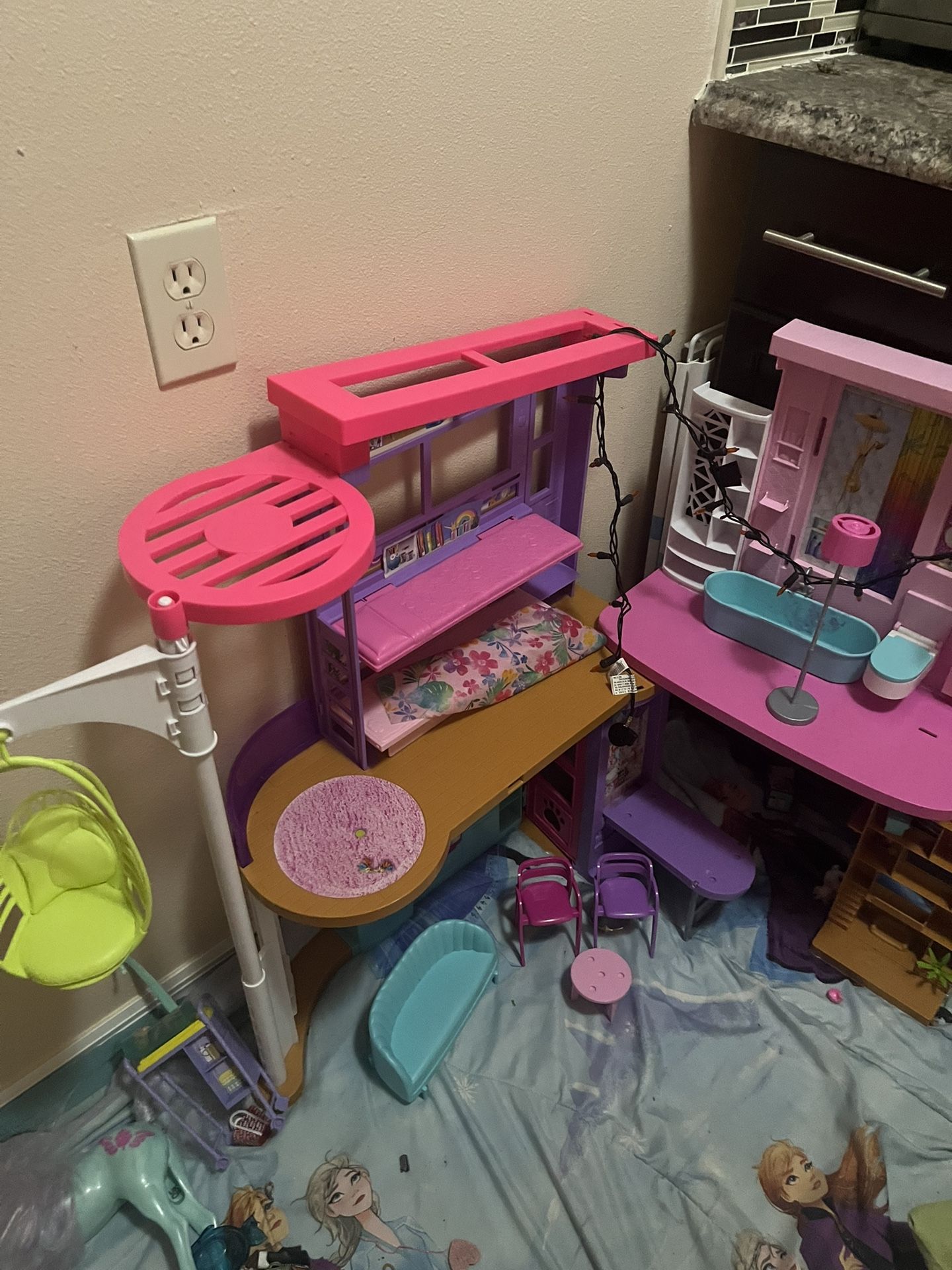 Barbie Dream House