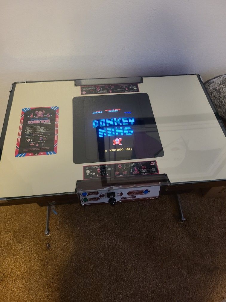 Donkey kong Cocktail arcade game works great takes quarters PRICE IS FIRM!