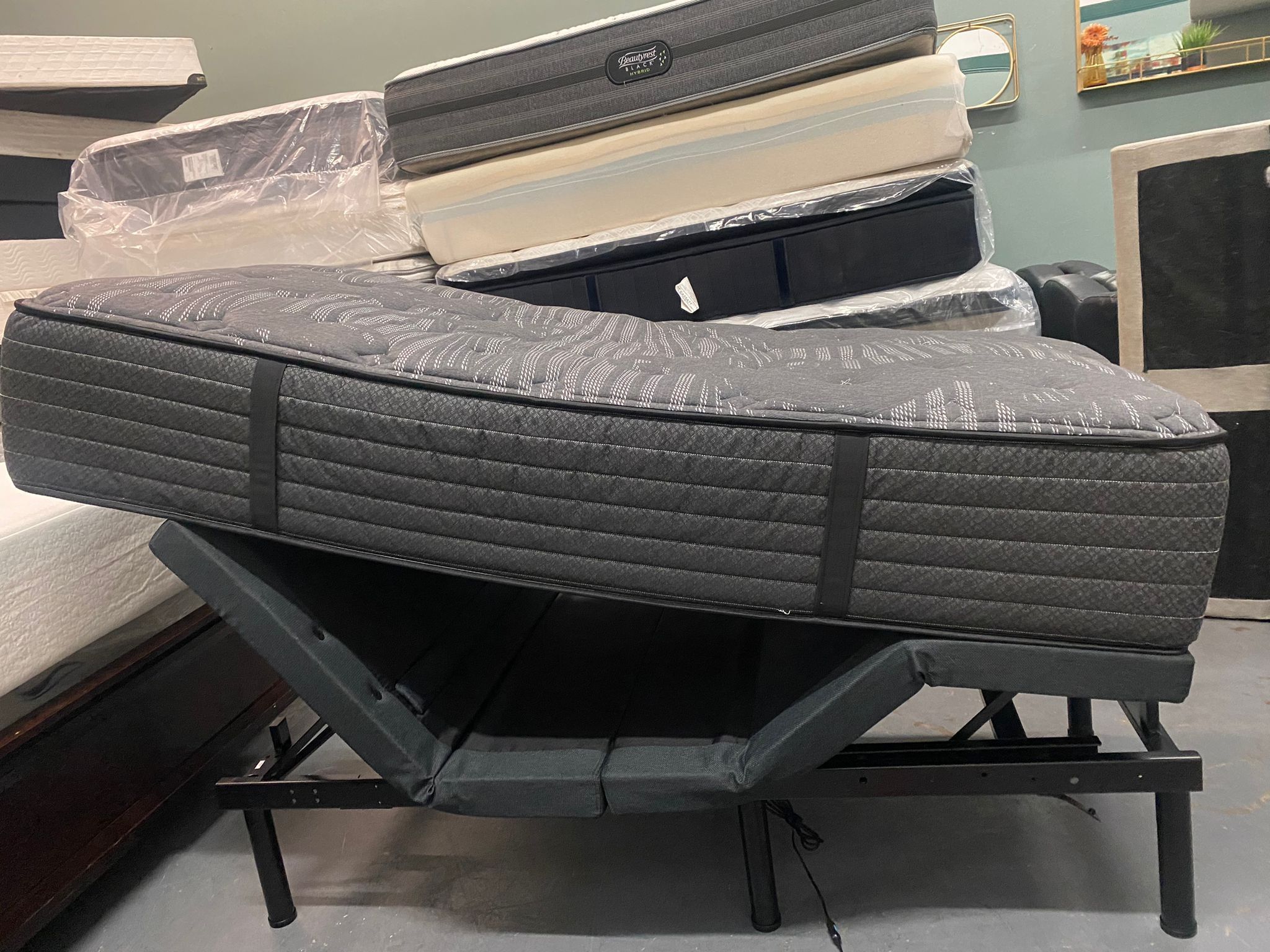 ⚠️ Adjustable Twin Bed ⚠️ $450