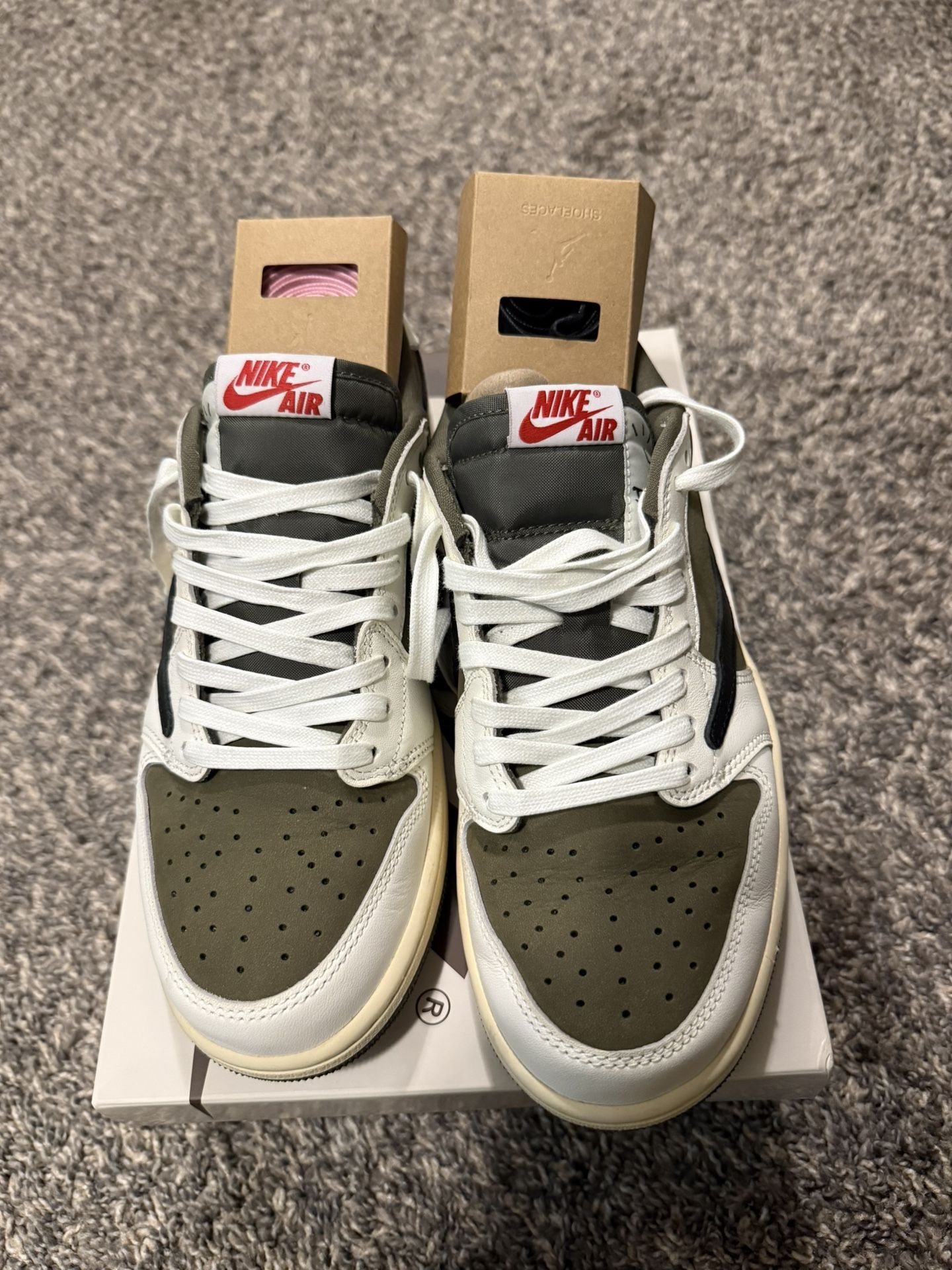 Travis Scott 1 Low Reverse Olive Size 9