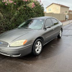 2005 Ford Taurus