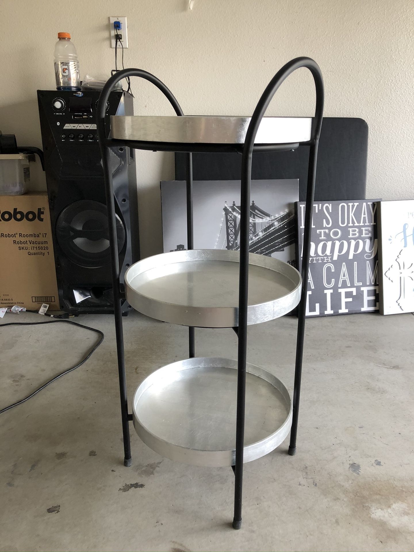 Metal accent table w/ little shelves