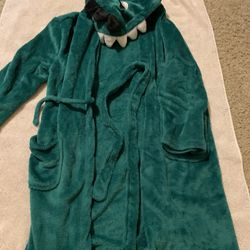 Boys Robe Size M Gently Used  And 2 Shirts  