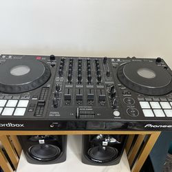 Pioneer DDJ-1000 and Dj equipment