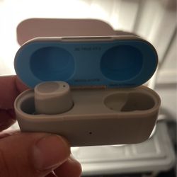 Headphone 