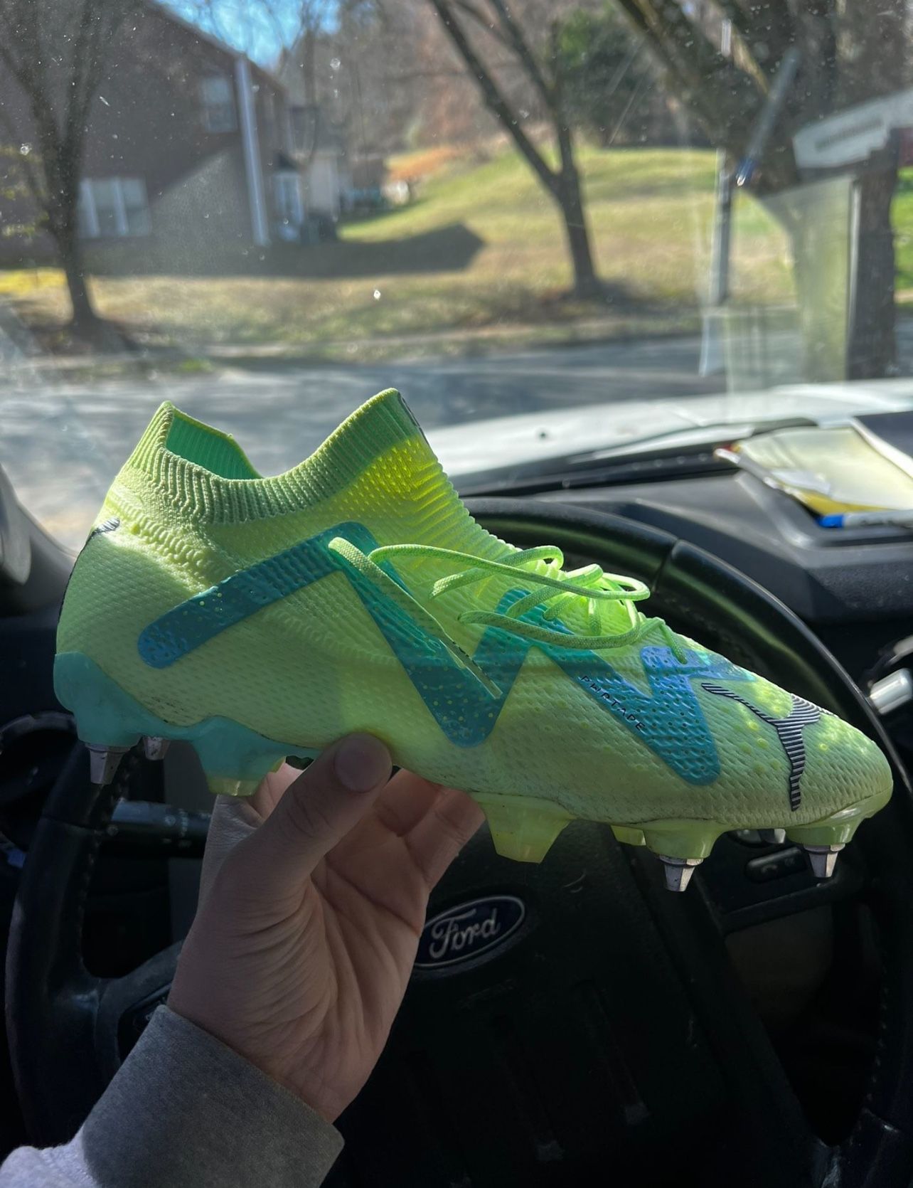 Puma Top End Soccer Cleats Size 9