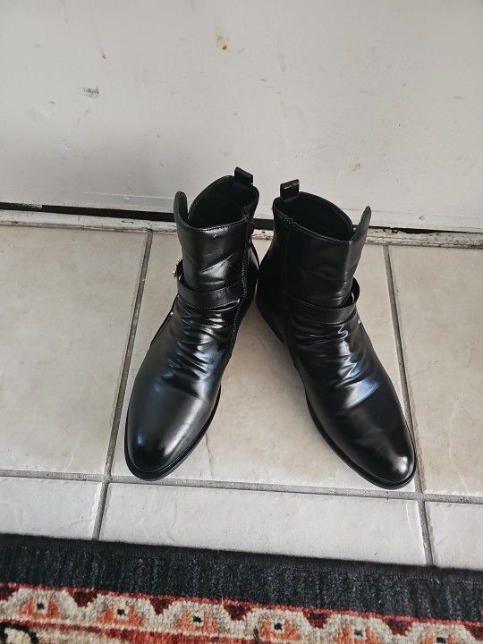 BRAND NEW MEN'S BOOTS BRITISH STYLE SIZE 9 COLOR BLACK