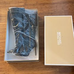 Michael KORS boots Size 10M New*
