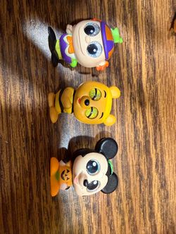 3 Halloween Disney doorables