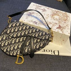 Replica Louis Vuitton Bag for Sale in San Antonio, TX - OfferUp