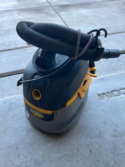 Stinger wet/dry vacuum