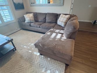 Sectional couch