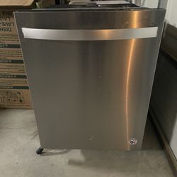 Whirlpool Dishwasher