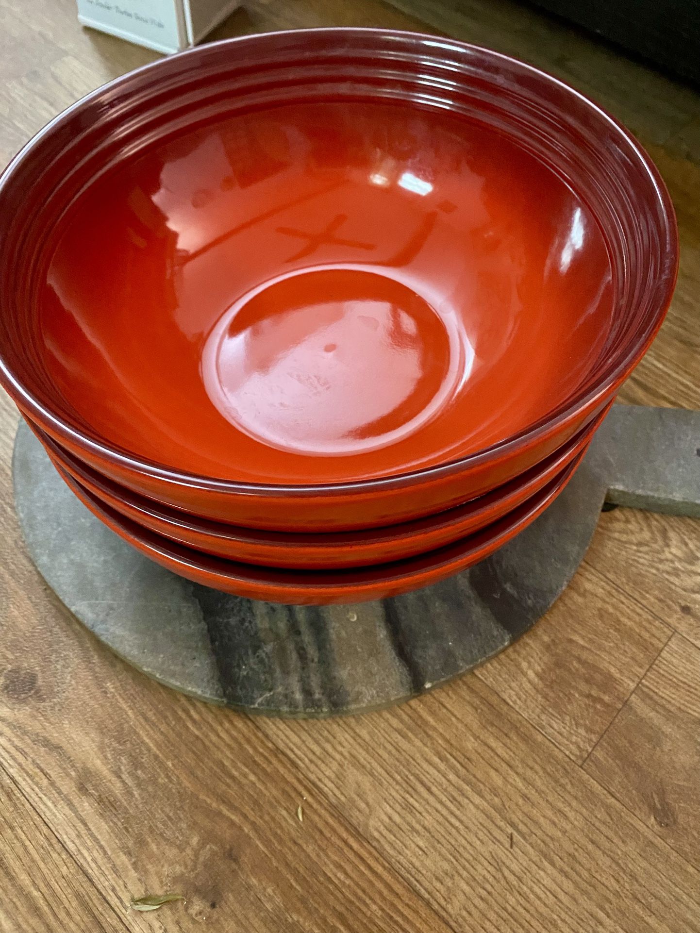 Le Creuset Serving Bowl, 2.2L, Color Cerise