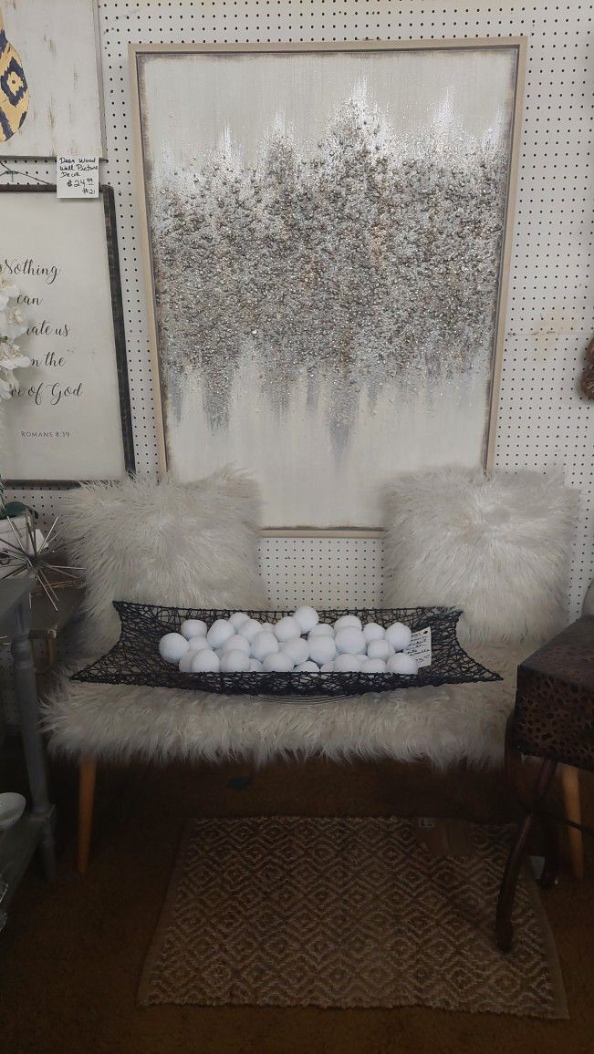 Bench With 2 Pillows And Bowl With Snowballs Plus Very Nice Brand New Picture Decor