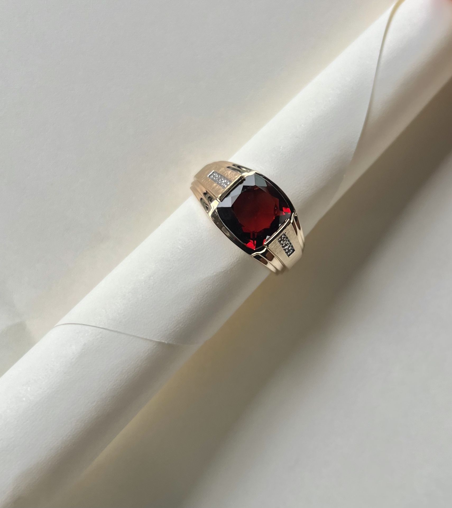 10k Gold (Cushing- Cut Garnet “5 Ct. Tw.”)