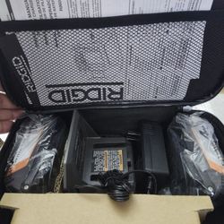 18v Ridgid Power Kit 2 Batteries And Charger New