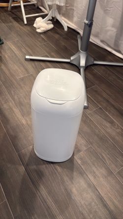 Playtex Diaper genie