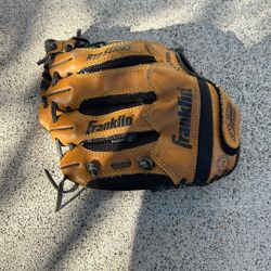 Franklin Baseball Glove
