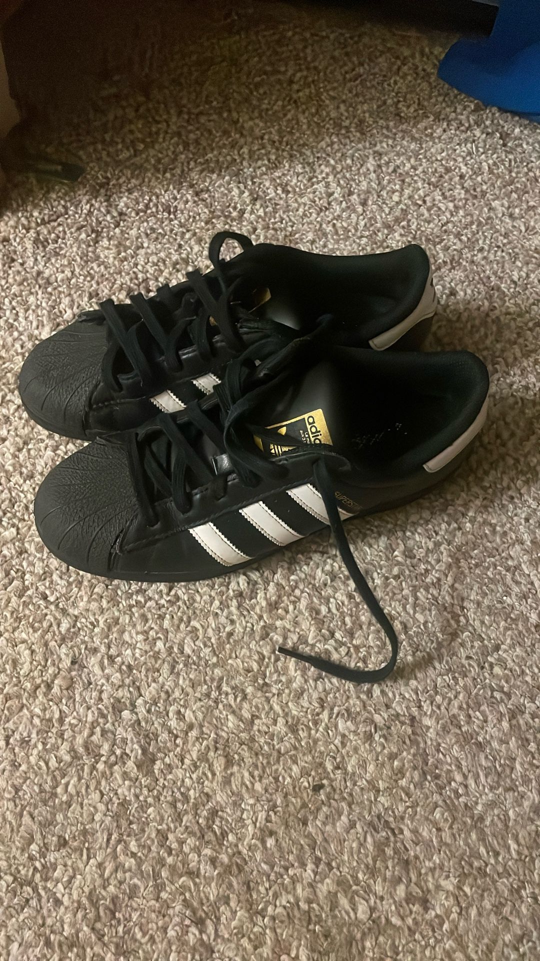 Black Adidas Superstars Size 6/5