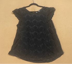 Issac Mizrahi Live! black floral lace cape sleeve blouse top