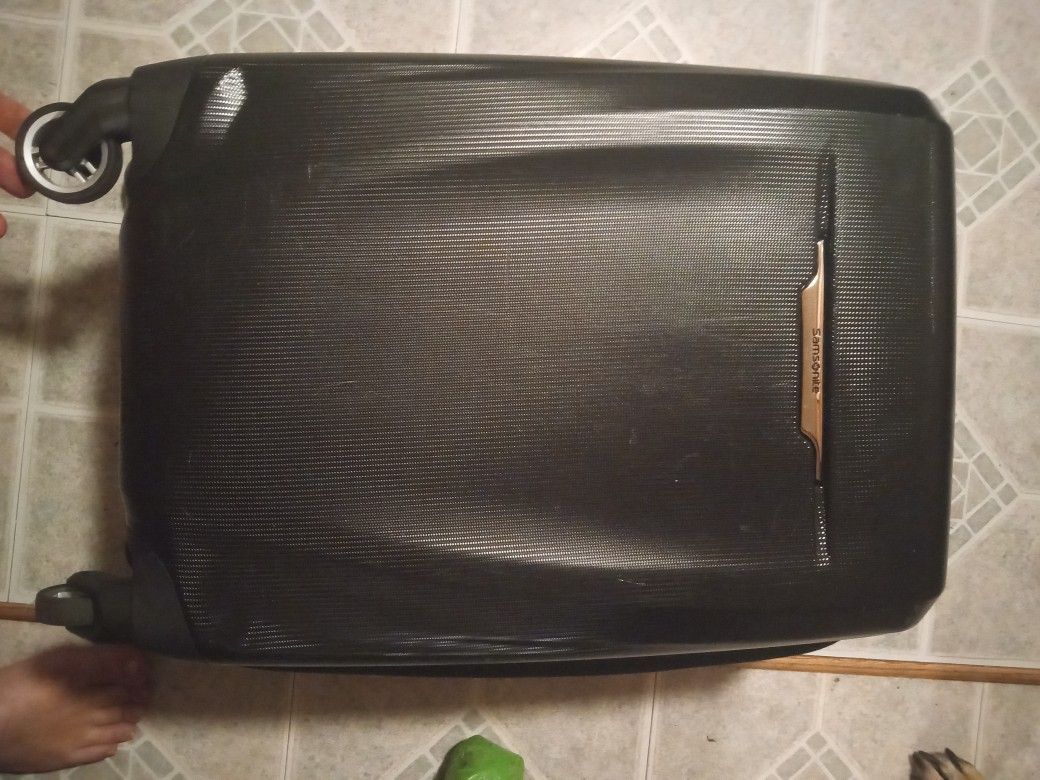 Samsonite Winfield 3 DLX 20" Spinner