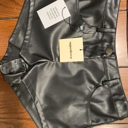Superdown Black Shorts 