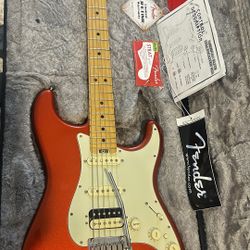 🎸 Fender American Elite Stratocaster 2015 HSS – Autumn Blaze Metallic + Original Case (Mint Condition)