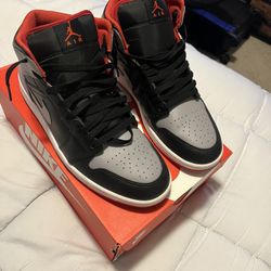 Couple Of Shoes In Good And Ok Conditions 