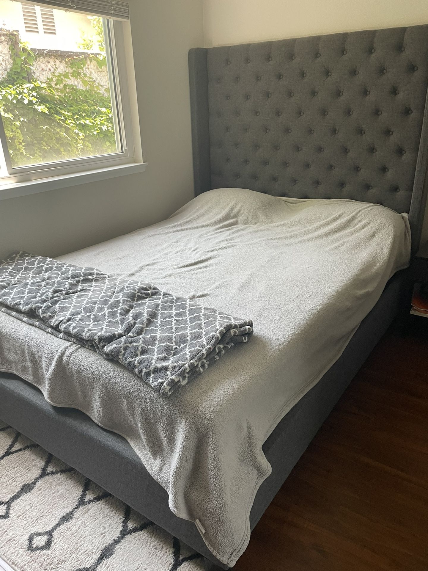 Emerson Queen Charcoal Upholstered Bed w/ Metal Frame