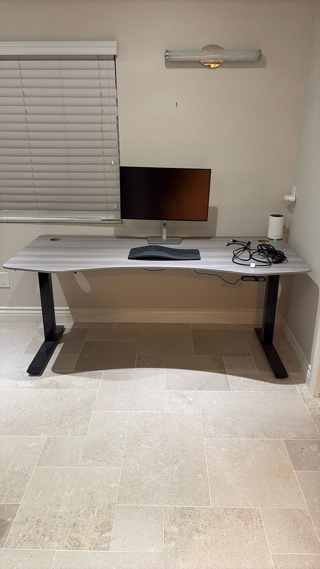 ApexDesk Elite Large Height Adjustable Desk 71” x 33”